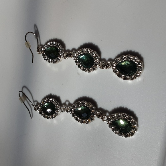 NWT Crystal 3 Teir earrings - Picture 2 of 3